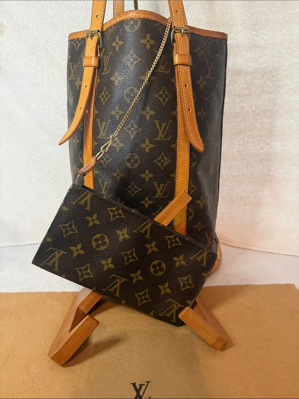Louis Vuitton Tote Bag Bucket GM Brown Monogram with Louis Vuitton Pouch
